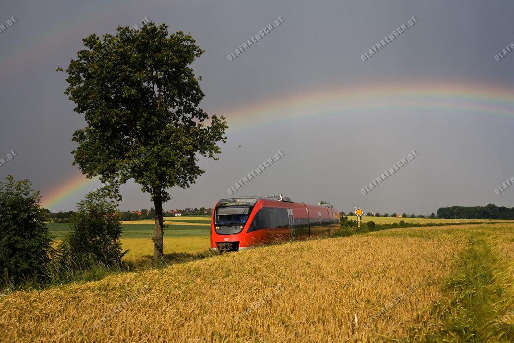 Baumerbergebahn mit Regenbogen